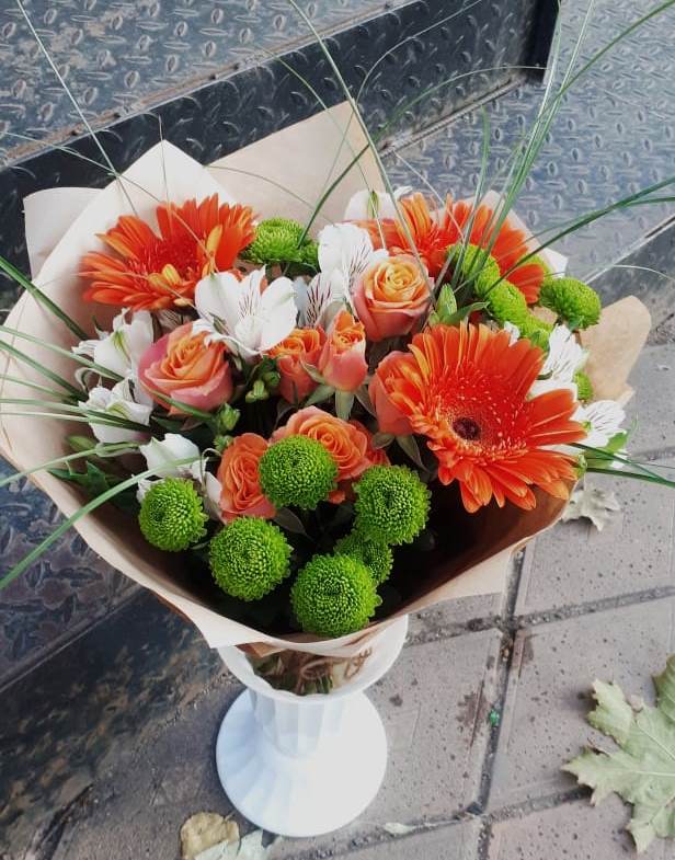 Букет цветов из: Герберы, Хризантемы, Альстромерии и Розы в Воробьево