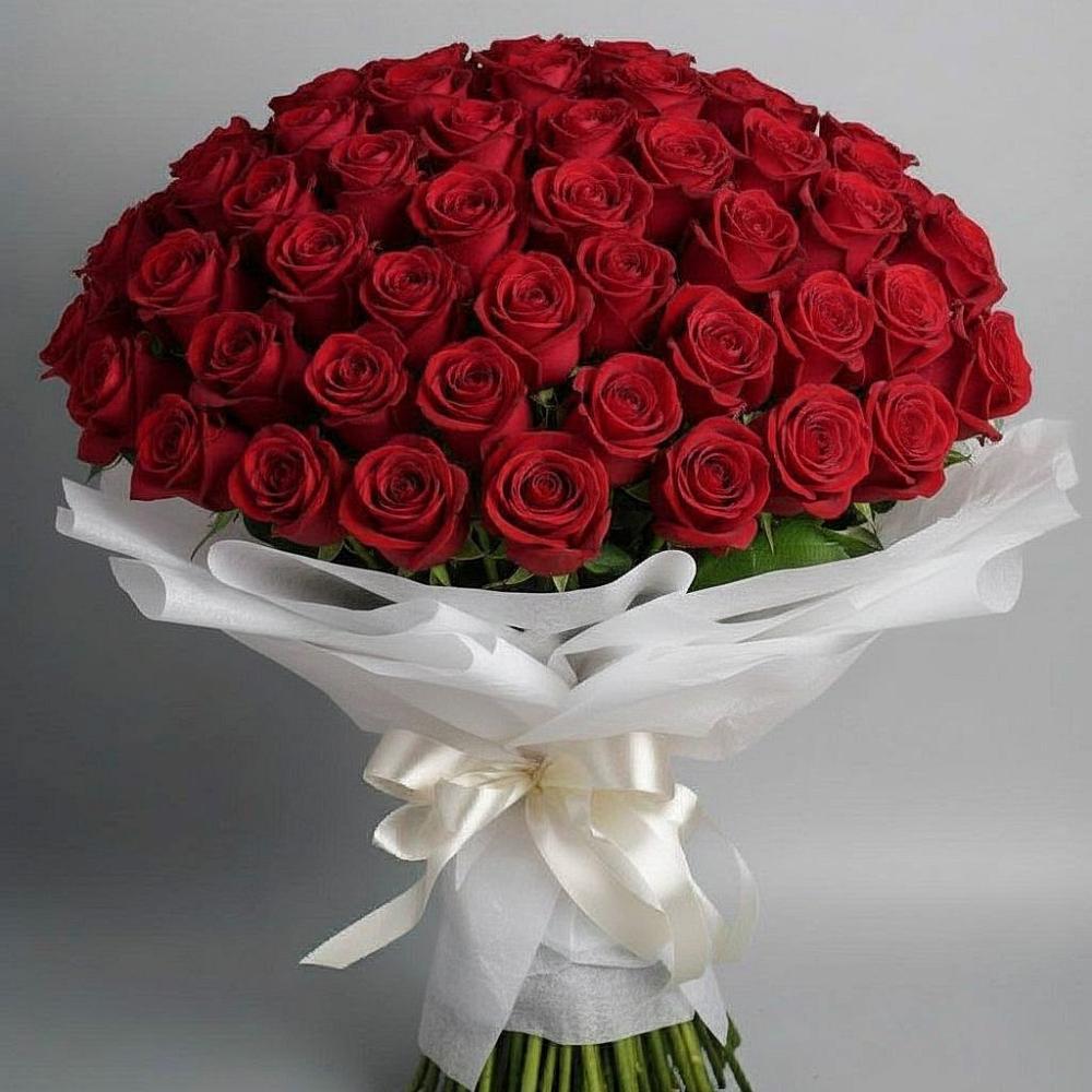 Букет 101 Красная роза Блэк Мэджик в Воробьево