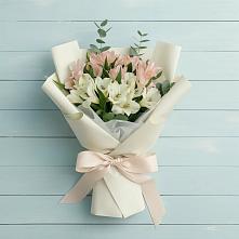 Букет цветов из:  Альстромерии в Воробьево