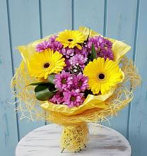 Букет цветов из:  Хризантемы и Герберы в Воробьево