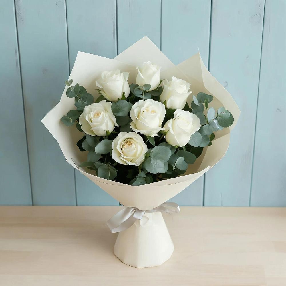 Букет Белые розы в Эвкалипте в Воробьево