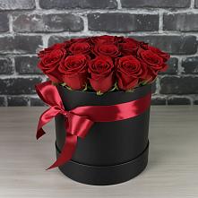 Цветочная композиция из Розы в шляпной коробке в Воробьево