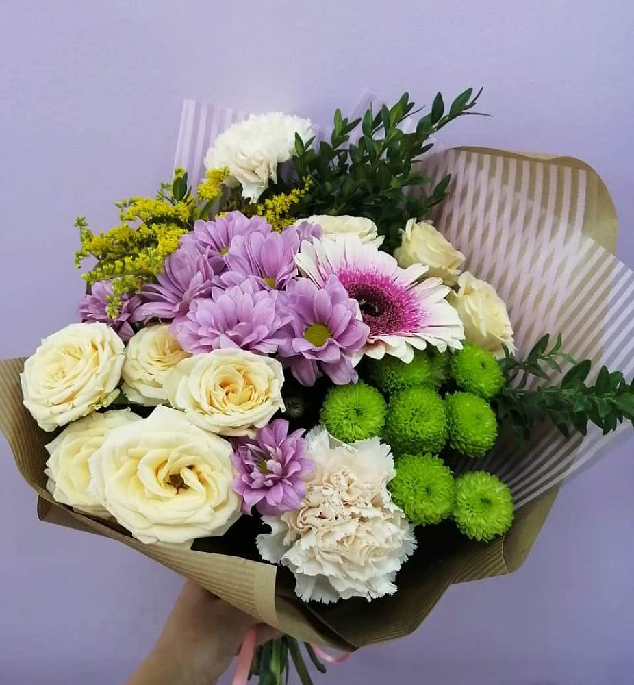 Букет цветов из: Хризантемы, Розы, Гвоздики и Герберы в Воробьево