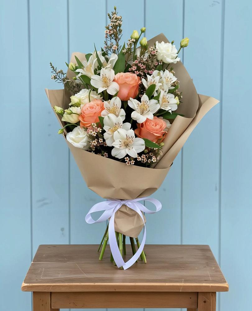 Букет цветов из: Альстромерии, Лизиантусы, Розы и Хризантемы в Воробьево
