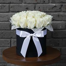 Цветочная композиция из Розы в шляпной коробке #REPLACE_PRED# Воробьево